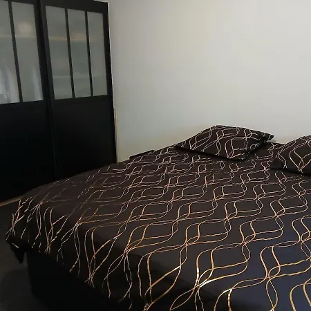 Holiday home Maison De Au Calme Avec Espace Jaccuzi